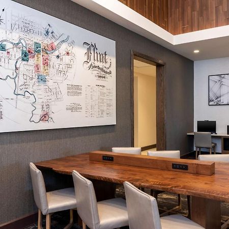 Hyatt Place Flint/Grand Blanc Zewnętrze zdjęcie