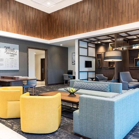 Hyatt Place Flint/Grand Blanc Zewnętrze zdjęcie