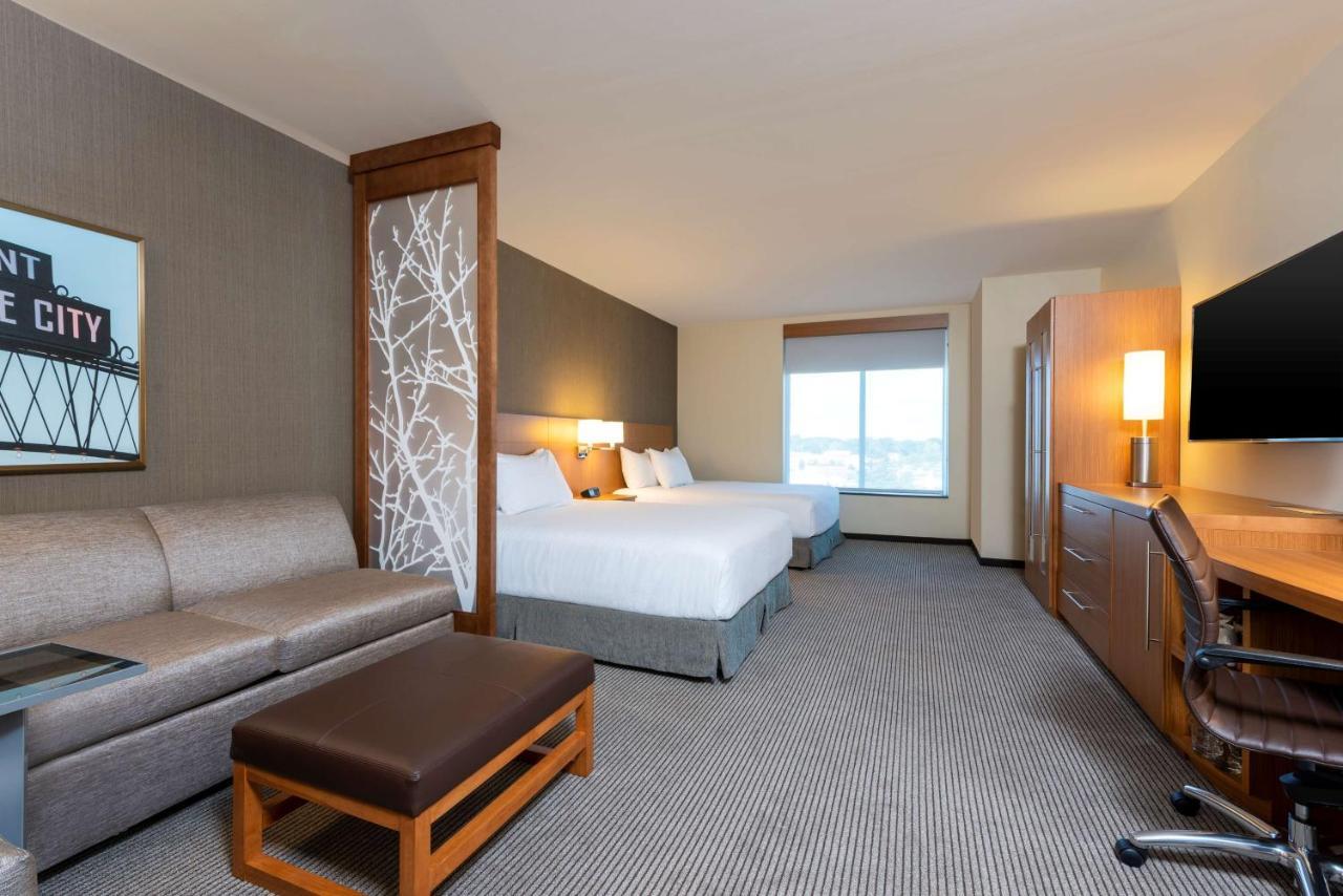 Hyatt Place Flint/Grand Blanc Zewnętrze zdjęcie