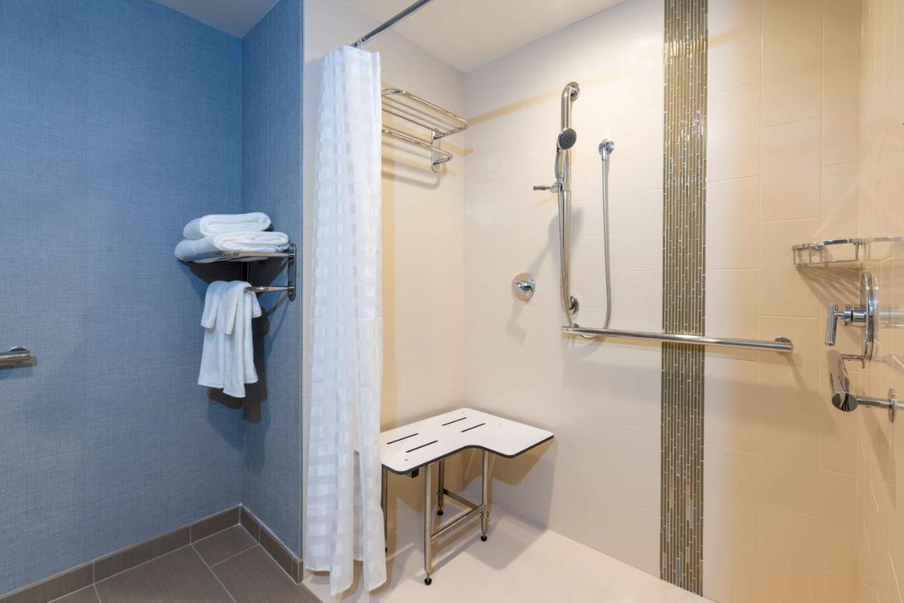 Hyatt Place Flint/Grand Blanc Zewnętrze zdjęcie